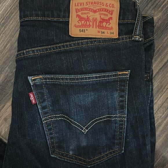 Levi’s 541 Dark Wash Jeans - Picture 5 of 9